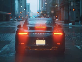 Tracker and Surrey Police outwit professional thieves who steal prized Porsche 911 Carrera