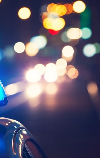 car thieves turn physical violence and threats
