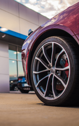 Dealership showroom 706 x 530